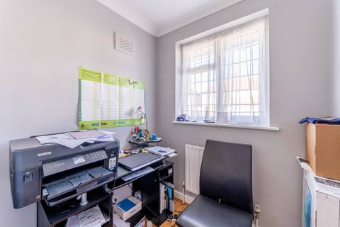 114 Oldstead Road, Bromley, BR1 5RJ