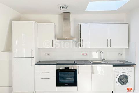 undefined, Clissold Crescent, London N16