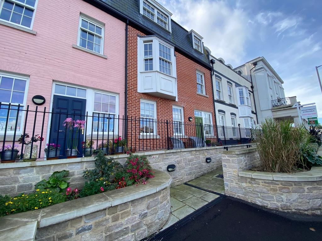 Harbourside luxury apartment, Weymouth 2 bed apartment £325,000