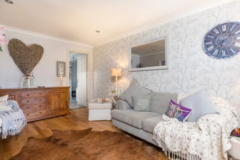 55 Birchview Drive, Clarkston, Glasgow, G76 8SW