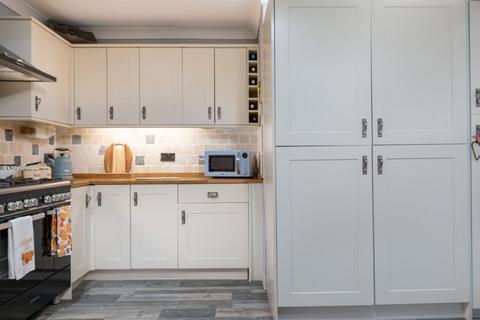 55 Birchview Drive, Clarkston, Glasgow, G76 8SW