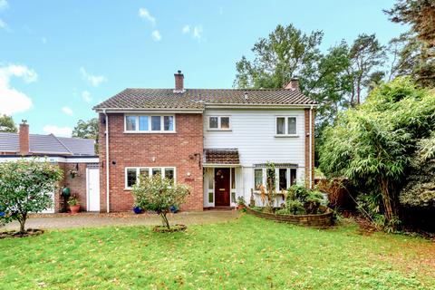 4 bedroom detached house for sale, The Crescent, Farnborough, Hampshire, GU14