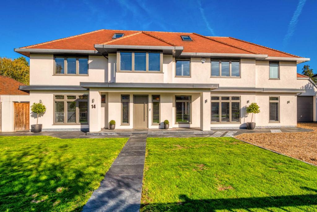 Brooklyn Drive, Emmer Green, Reading 5 bed detached house £1,650,000