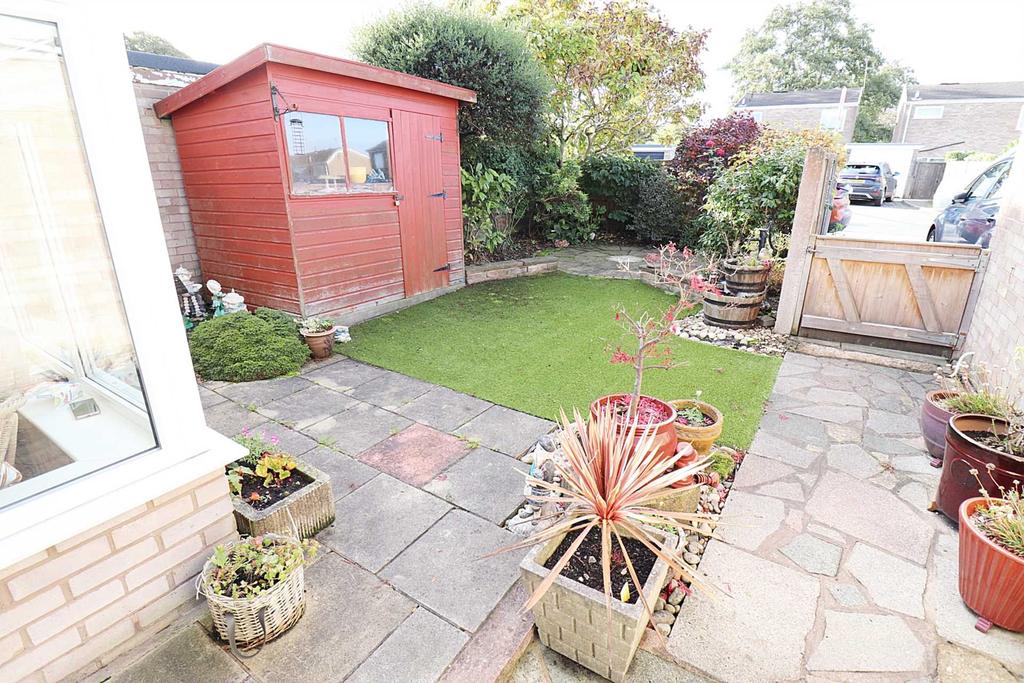 Alder Grove, South Park, Lytham 3 bed link detached house for sale £289,950