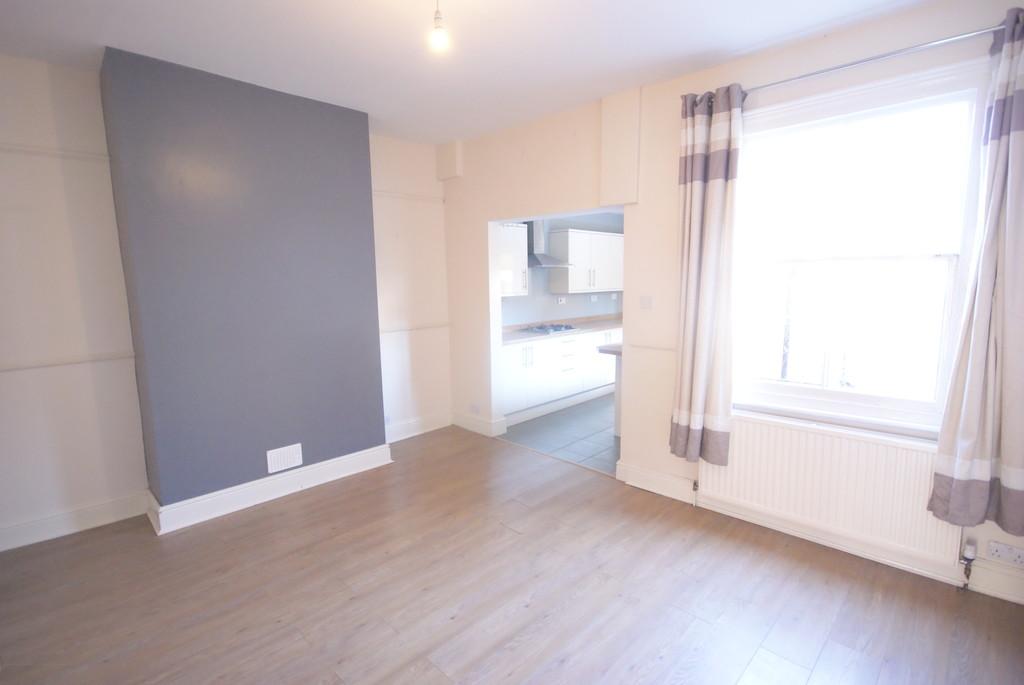 Cecil Street, Lincoln 4 bed terraced house £895 pcm (£207 pw)