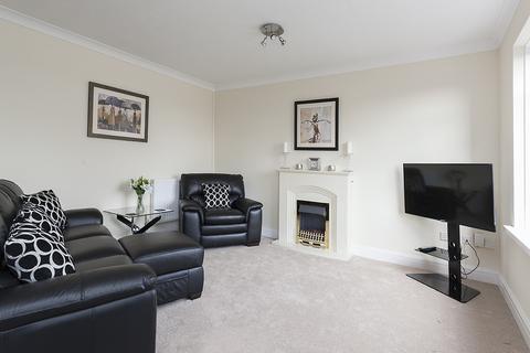 2 bedroom apartment to rent - Cranmer Court, Ely Road