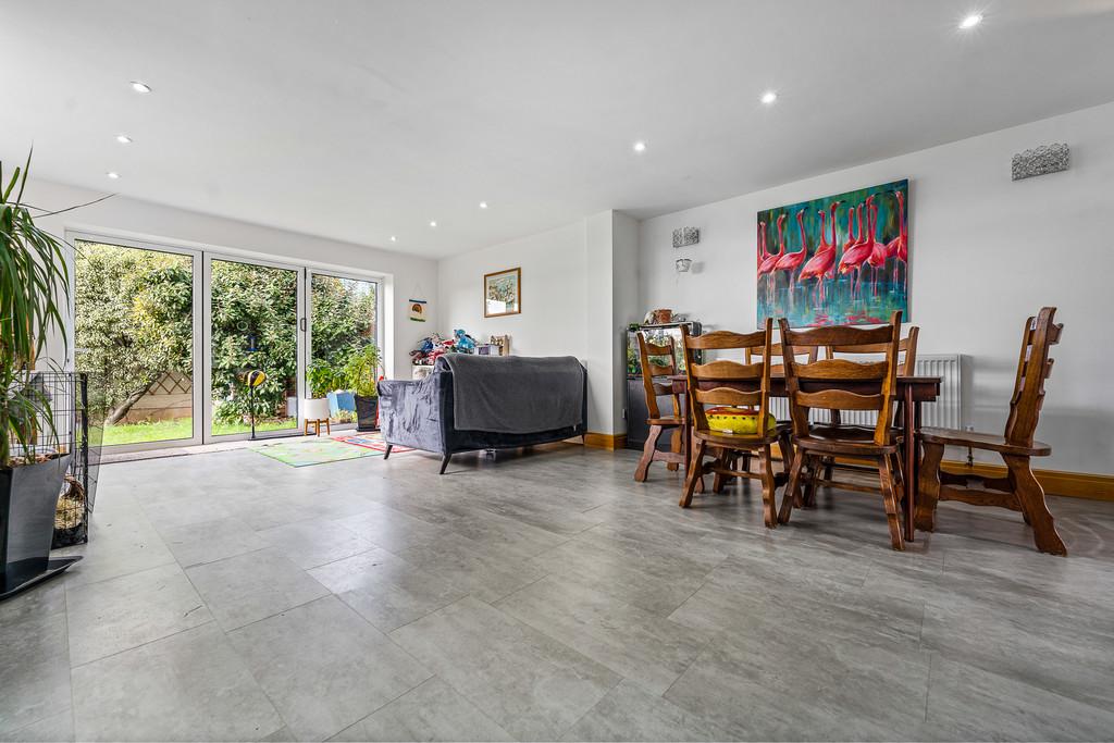 Edward Clarke Close, Danescourt 4 bed semidetached house for sale £