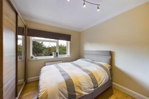 4 bedroom semi-detached house for sale - Melthorne Drive, Ruislip