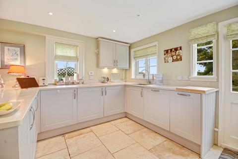 4 bedroom detached house for sale, Rural Peasmarsh, East Sussex TN31