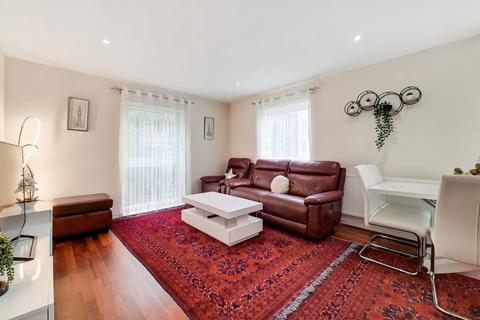 4, Regency Court Unwin Way, Stanmore, HA7 1FE