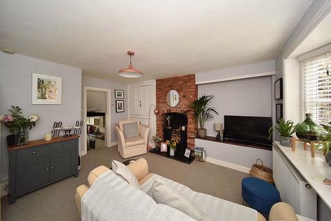2 bedroom terraced house for sale - Mobberley Road, Knutsford