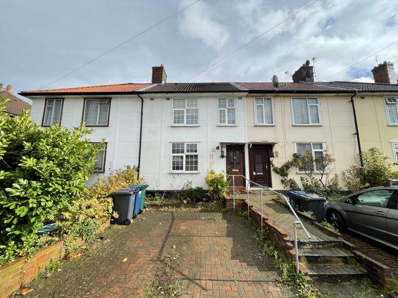 Littlefield Road, Edgware 3 bed terraced house £350,000