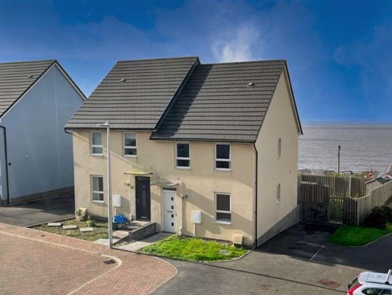 30 Crompton Way, Ogmore By Sea, The Vale of CF32 0QF 3 bed