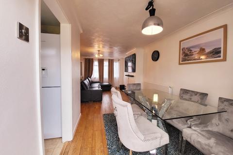 15 Hilden Drive, Erith, DA8 2LP