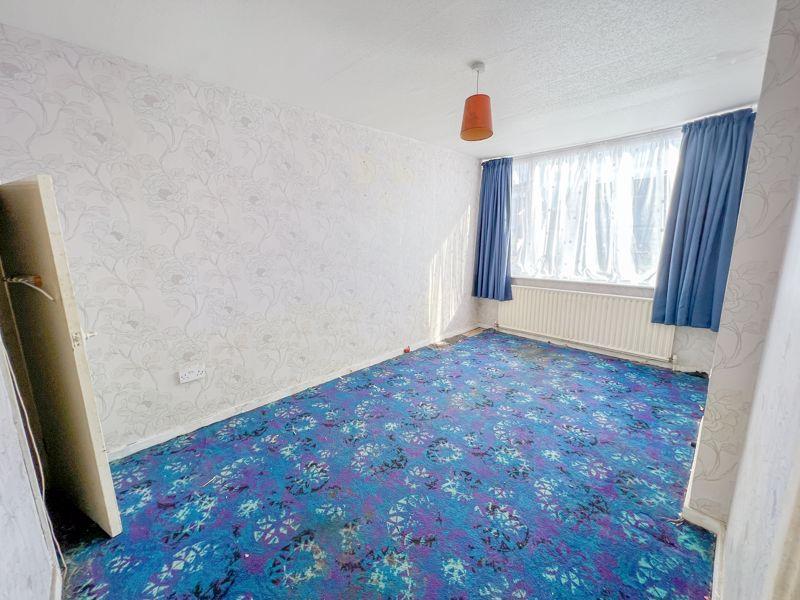 Fordwater Road, Streetly, Sutton Coldfield, B74 2BQ 3 bed semidetached