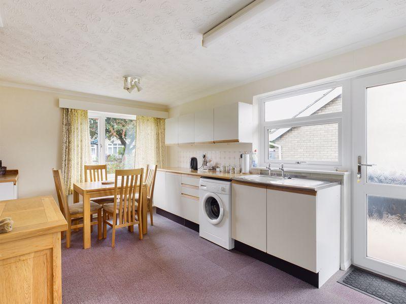 19 Viking Way, Metheringham, Lincoln 3 bed bungalow £215,000