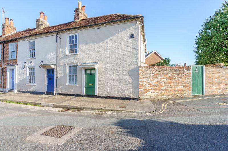 Parchment Street, Chichester 3 bed end of terrace house for sale £360,000