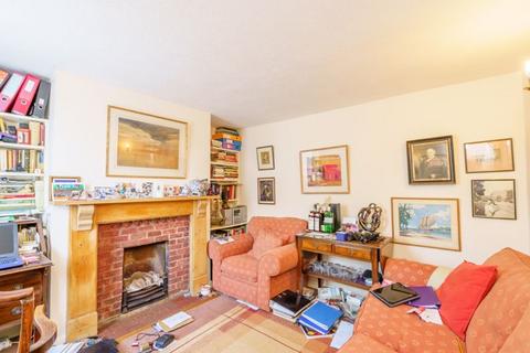 3 bedroom end of terrace house for sale, Parchment Street, Chichester