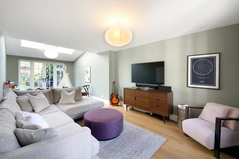 56 Chalfont Road, Seer Green, Beaconsfield, HP9 2QP