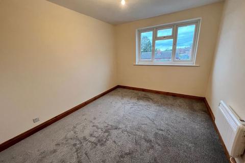 2 bedroom apartment to rent, Meadow Drive, Hereford