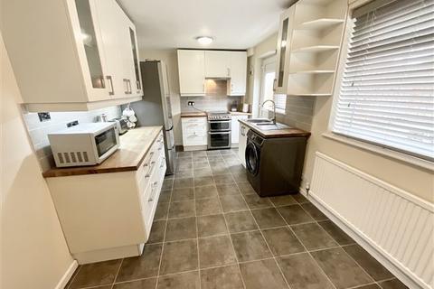 21 Farcroft Grove, Sheffield, S4 8BP