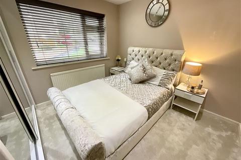 21 Farcroft Grove, Sheffield, S4 8BP