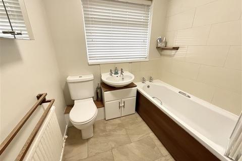 21 Farcroft Grove, Sheffield, S4 8BP