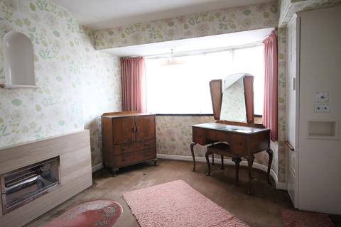 3 bedroom detached house for sale - St Margarets Road, Edgware, HA8