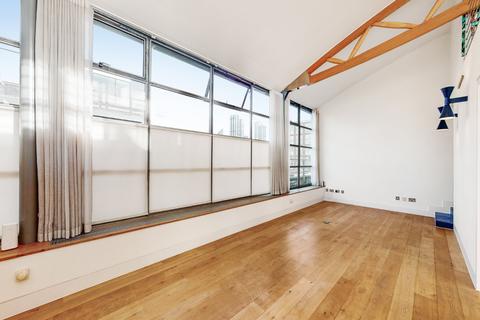 3 bedroom penthouse to rent - The Roof Gardens, EC1V