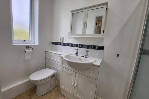 1 bedroom in a house share to rent, Gurney Lane-6