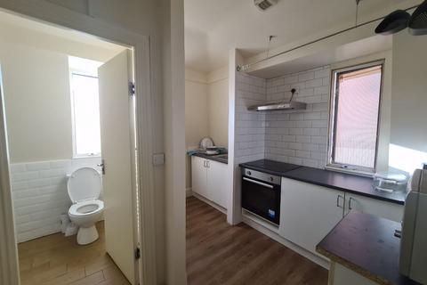 House share to rent - Queens Lane , Muswell Hill Broadway, London