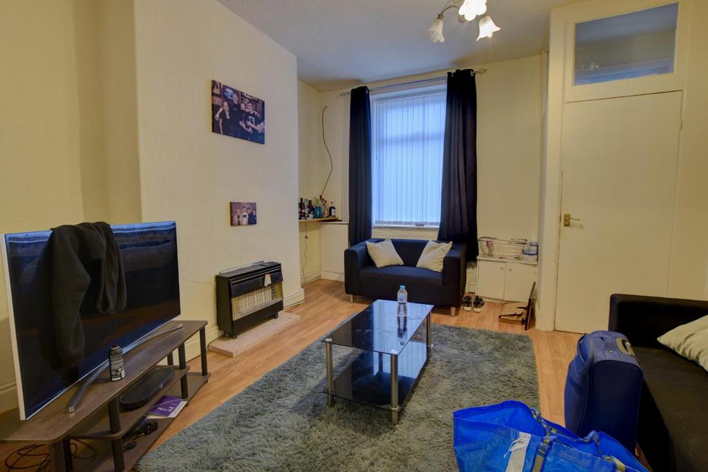 Waterloo Road, Clitheroe 2 bed terraced house for sale £110,000