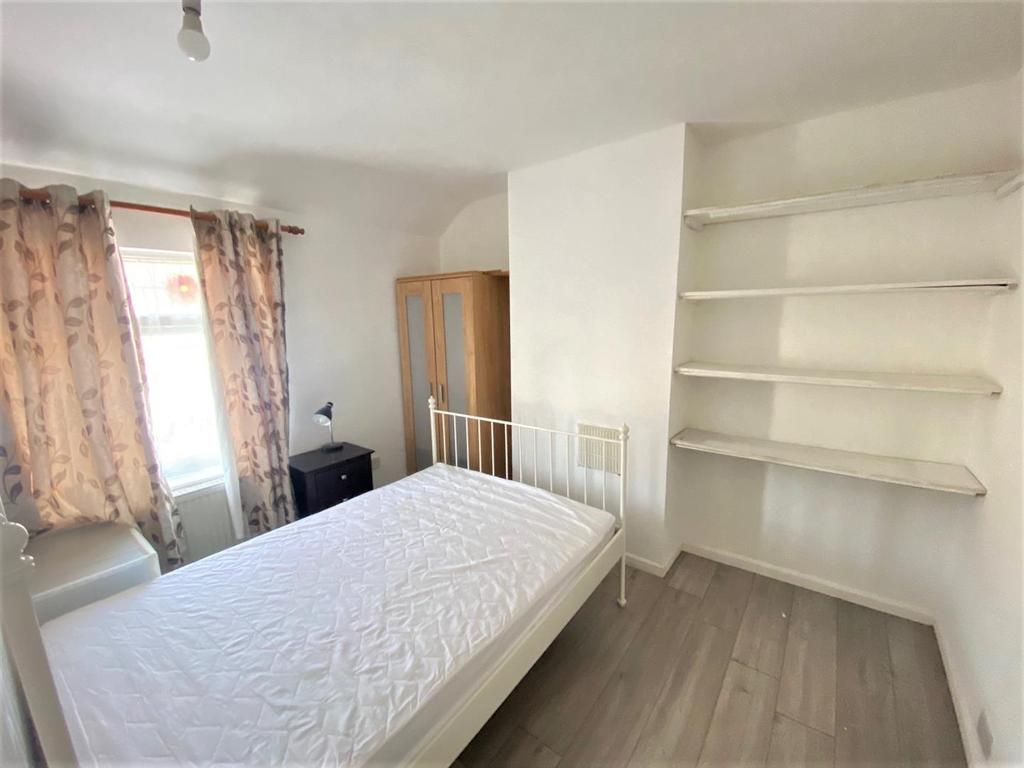 Room 5.JPG