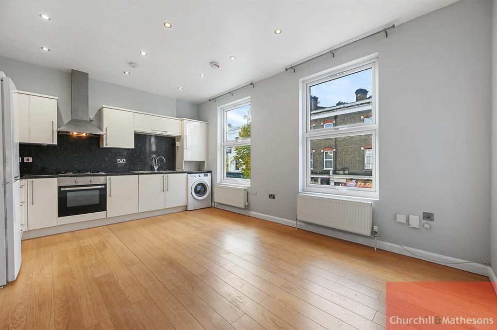 Churchfield Road, Acton, W3 6EG 2 bed flat £1,599 pcm (£369 pw)