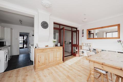 14 Riverholme Drive, Epsom, KT19 9TQ