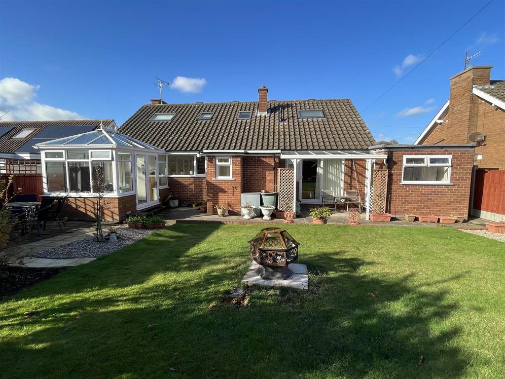 Hackness Drive, Scarborough 4 bed detached bungalow £350,000
