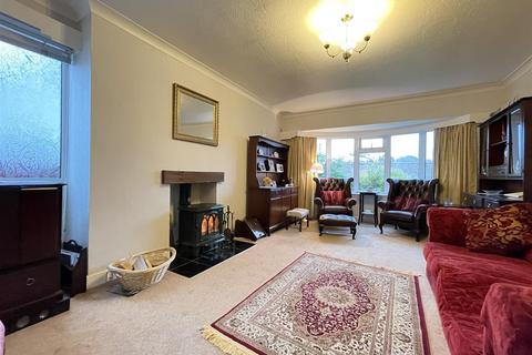 26 Hackness Drive, Scarborough, YO12 5SB