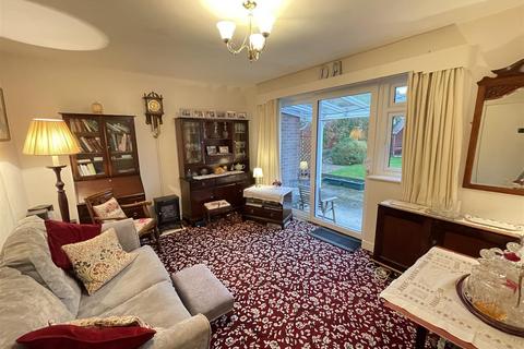 26 Hackness Drive, Scarborough, YO12 5SB