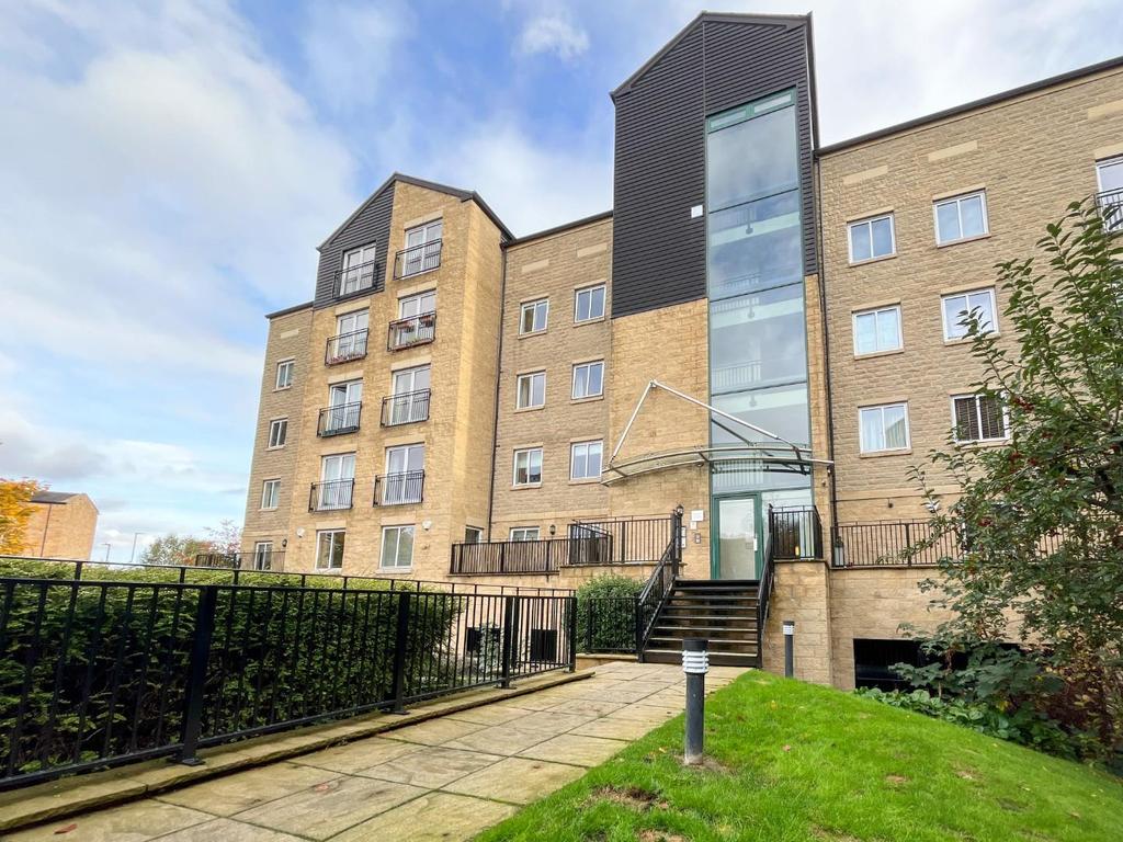 Textile Street, Dewsbury 2 bed apartment £570 pcm (£132 pw)