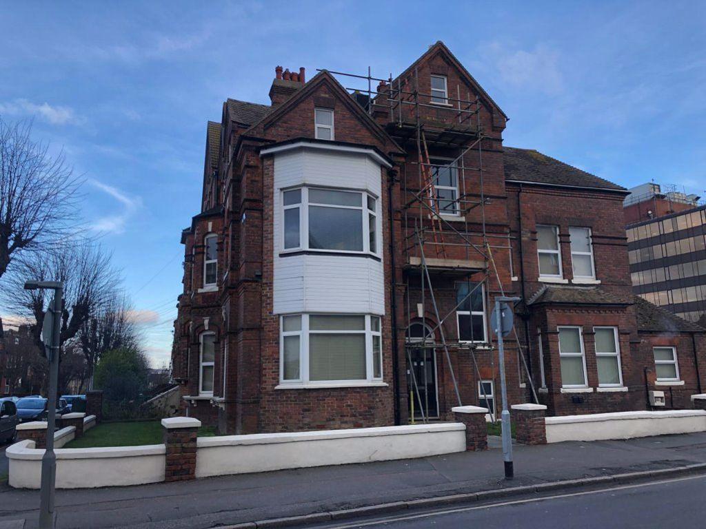 Cheriton Gardens, Folkestone 1 bed flat £750 pcm (£173 pw)