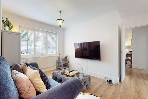 28 Jenkins Close, Shenley Church End, Milton Keynes, MK5 6HX