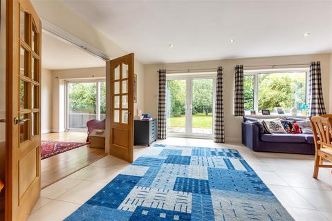 11 Copse Close, Sheet, Petersfield, GU31 4DL