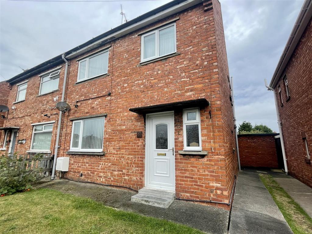 Waverley Drive, Bedlington 3 bed semidetached house £750 pcm (£173 pw)