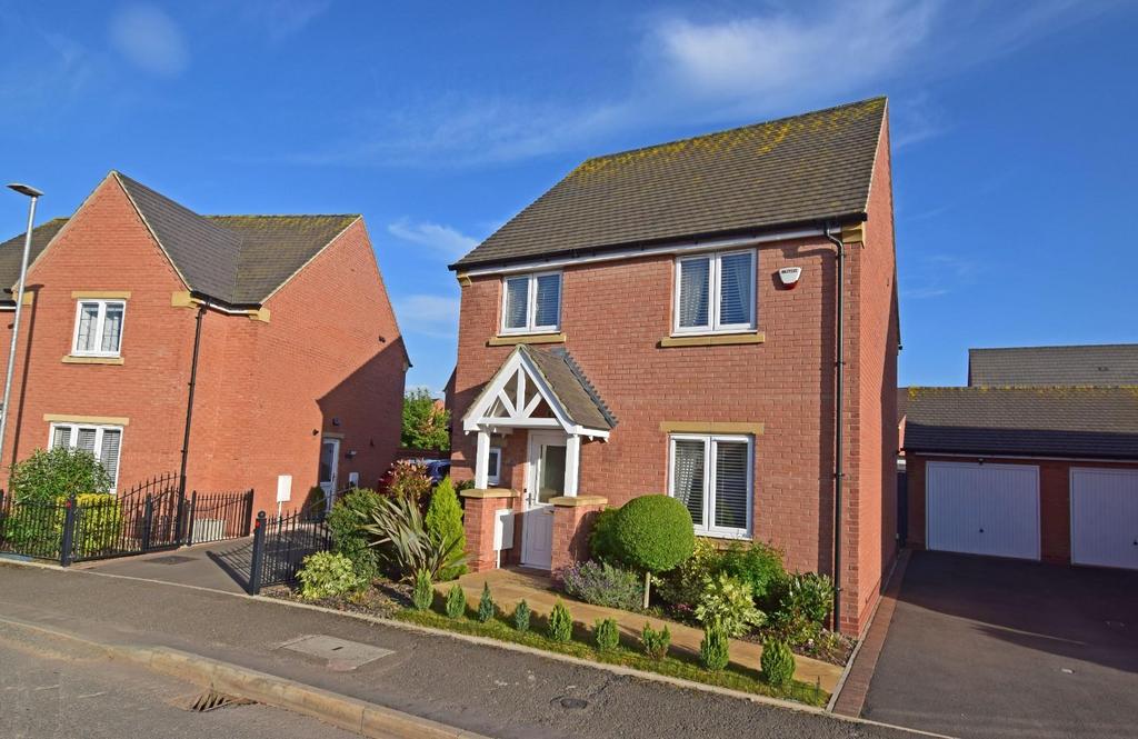 7 Centenary Way, front.jpg