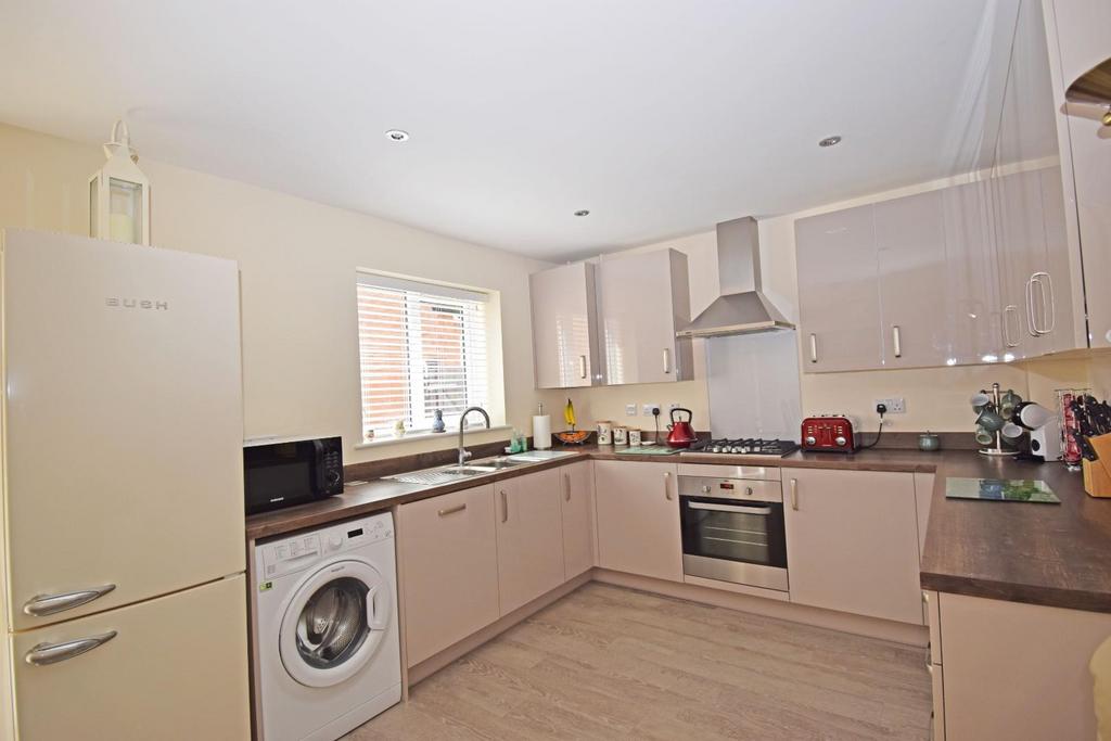 7 Centenary Way, kitchen.jpg