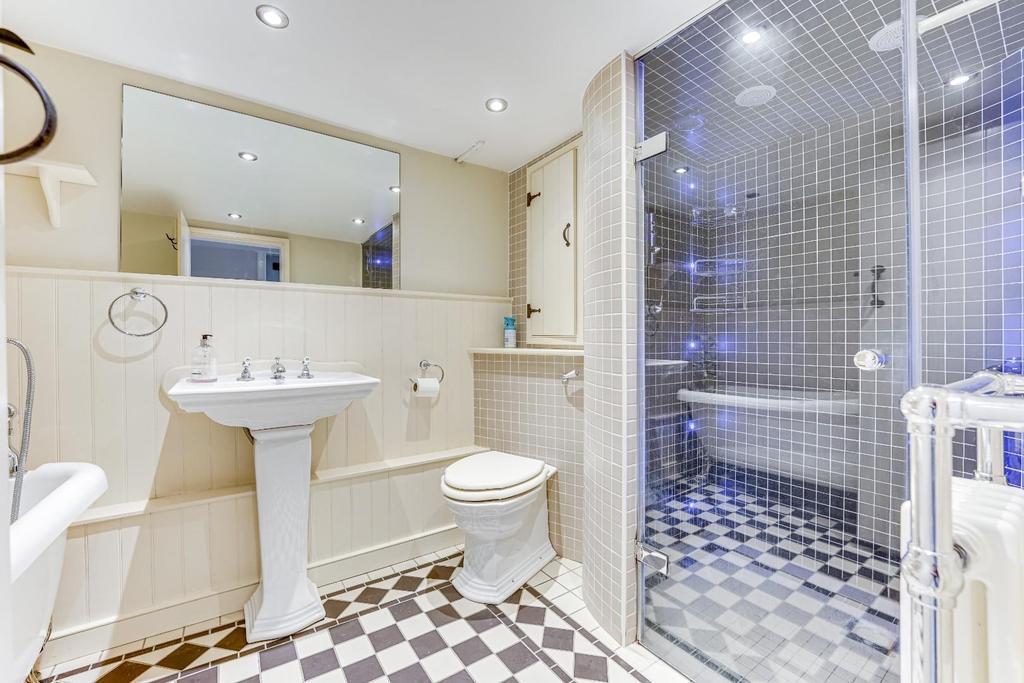 Luxury Bathroom