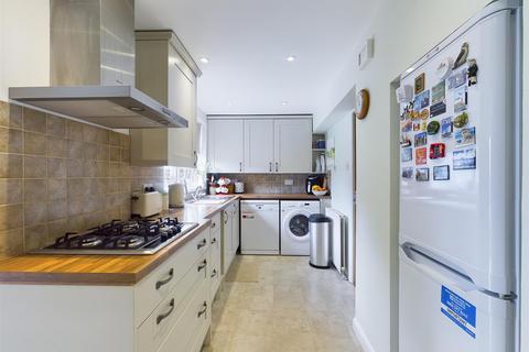 64 Grenville Road, New Addington, Croydon, CR0 0NY