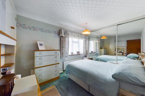 64 Grenville Road, New Addington, Croydon, CR0 0NY