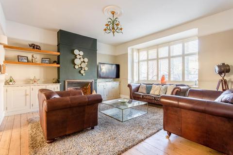 24 Arundel Road, Brighton, BN2 5TD