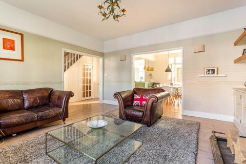 24 Arundel Road, Brighton, BN2 5TD